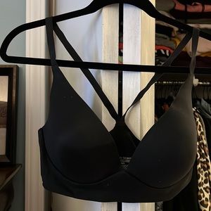 Victoria’s Secret Lightly lined plunge bra